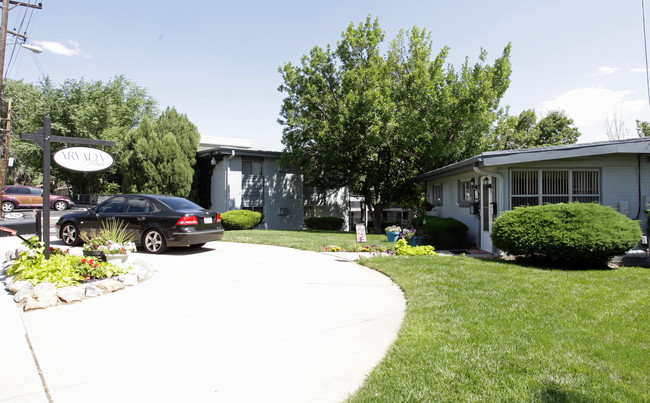 Arvada Place Apartments in Arvada, CO - Foto de edificio - Building Photo