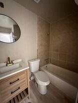 4200 Narcissus Dr in Louisville, KY - Building Photo