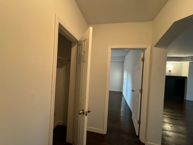 8046 Ellis Ave in Bensenville, IL - Building Photo - Building Photo