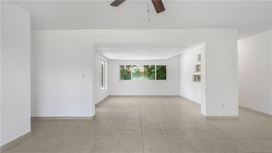 2161 NE 35th St in Lighthouse Point, FL - Building Photo - Building Photo