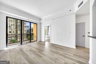 3445 N Stratford Rd NE, Unit 805 in Atlanta, GA - Building Photo - Building Photo