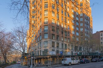 222 Riverside Dr in New York, NY - Foto de edificio - Building Photo
