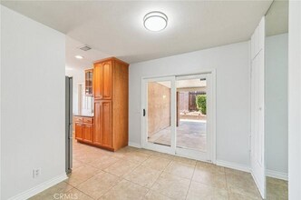 4710 Avenida Del Este in Yorba Linda, CA - Foto de edificio - Building Photo