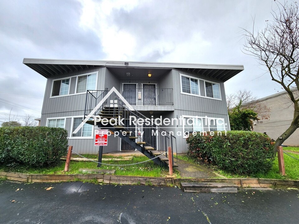 10532 Croetto Way in Rancho Cordova, CA - Building Photo