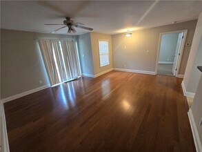 2205 Santa Fe Pkwy in Sandy Springs, GA - Building Photo - Building Photo