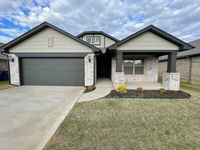 property at 15709 Gunnison Dr