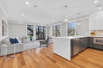 9 Glover Ct, Unit Glover Ct in Boston, MA - Building Photo - Building Photo