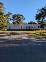8970 Birch Dr in Lumberton, TX - Building Photo