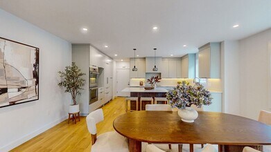 140 Columbia St in Brookline, MA - Building Photo - Building Photo
