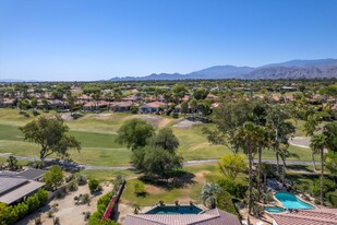 24 Vía Las Flores in Rancho Mirage, CA - Foto de edificio - Building Photo