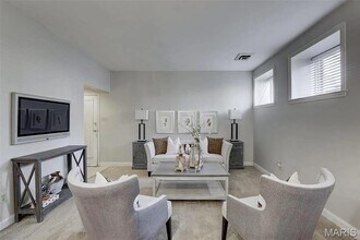 4256 Maryland Ave in St. Louis, MO - Building Photo - Building Photo