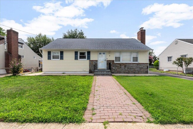 4 Cecil Pl
