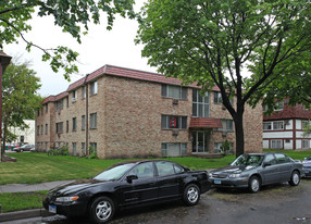 1112 8th St SE Apartments