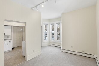 4 Pearl St in Ayer, MA - Building Photo - Building Photo