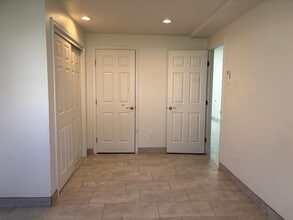 5480 Chocolate Dr in Reno, NV - Building Photo - Building Photo