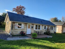 1164 Milton Tpke in Clintondale, NY - Building Photo