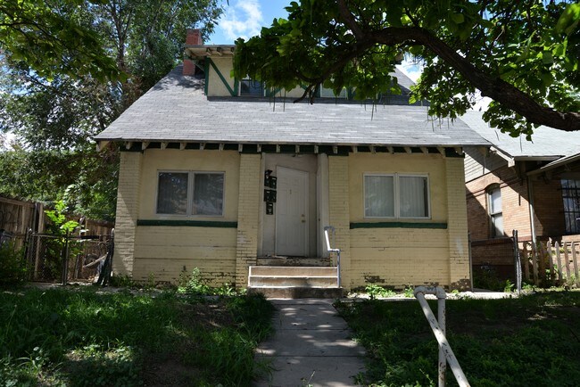 1077 Colorado Blvd in Denver, CO - Foto de edificio - Building Photo