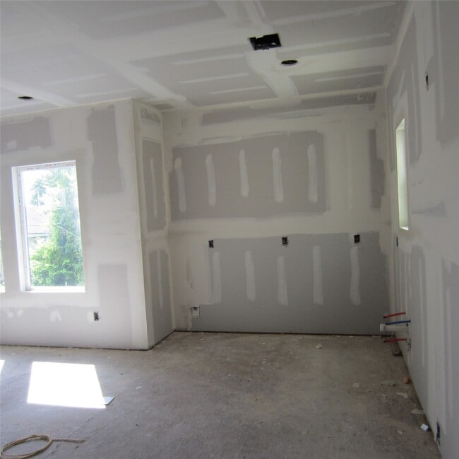 property at 2419 Rosewood St