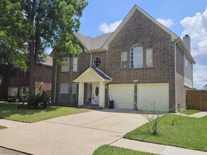 13415 Lynnville Dr in Houston, TX - Building Photo - Building Photo