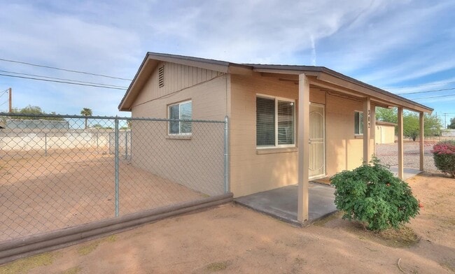 302 N Morrison Ave in Casa Grande, AZ - Building Photo - Building Photo