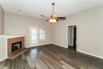 9996 Houston Birch Dr in Memphis, TN - Building Photo - Building Photo