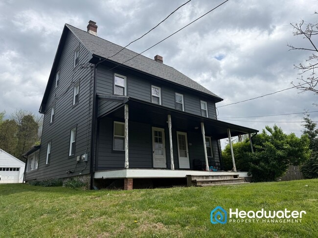 property at 685 Concord Rd