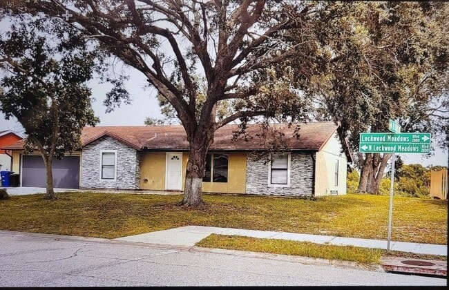property at 2816 N Lockwood Meadows Blvd