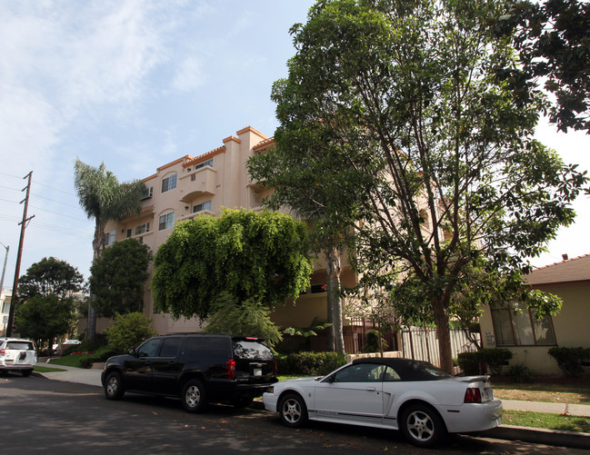 11870 Idaho Ave in Los Angeles, CA - Building Photo - Building Photo