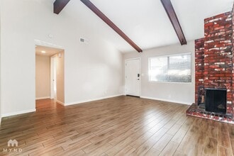 2336 Villanova Cir, Unit 6 in Sacramento, CA - Building Photo - Building Photo