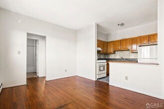 27 Jackson St in South River, NJ - Building Photo - Building Photo
