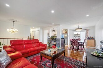 3 Ozone Pl in Massapequa, NY - Building Photo - Building Photo