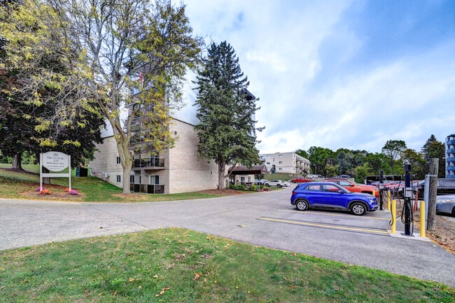 270 Waterloo Ave in Guelph, ON - Building Photo - Building Photo
