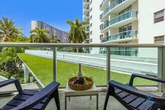 3901 S Ocean Dr in Hollywood, FL - Foto de edificio - Building Photo