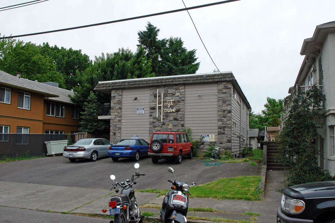 Hoyt House in Portland, OR - Building Photo