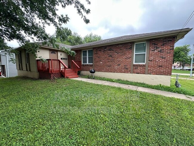 property at 420 N Jennings Rd