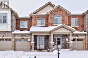 121 Sapphire Wy in Thorold, ON - Building Photo