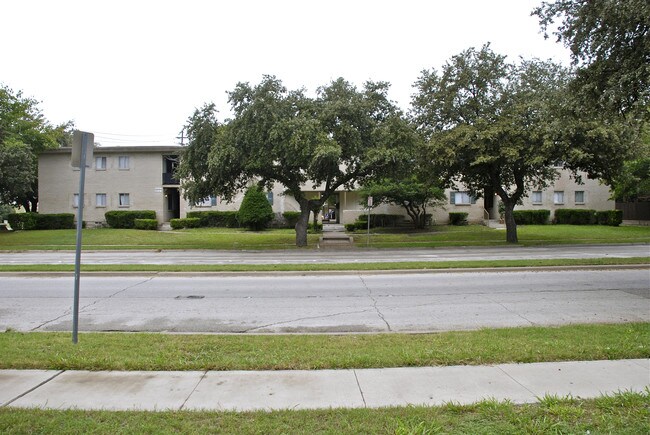 Eastgate Apartments in Richardson, TX - Building Photo - Building Photo