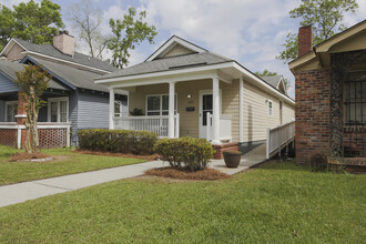 1020 W 46th St in Savannah, GA - Foto de edificio - Building Photo