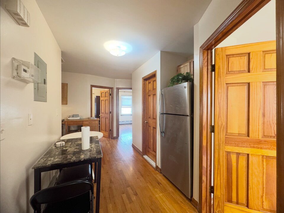 2819 21st Ave, Unit 2 in Astoria, NY - Building Photo
