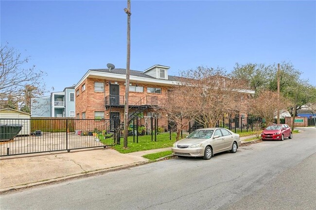 1429 Governor Nicholls St, Unit 7 in New Orleans, LA - Foto de edificio - Building Photo