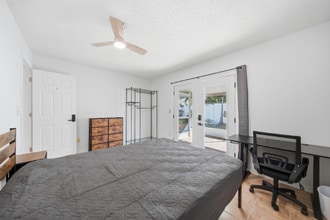 2007 Mandalay Ct in Oldsmar, FL - Building Photo - Building Photo