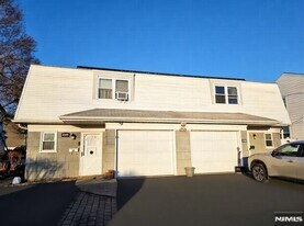 86 Bergen Turnpike in Ridgefield Park, NJ - Building Photo