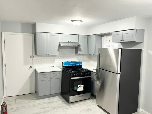 9212 S Kedzie Ave in Evergreen Park, IL - Building Photo - Building Photo