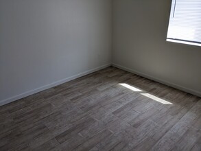 228 Lincoln Ave, Unit A in Bakersfield, CA - Foto de edificio - Building Photo