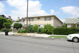 459 E Palm Ave in Burbank, CA - Building Photo - Building Photo