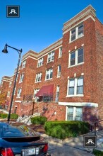 1715 Commonwealth Ave in Boston, MA - Building Photo - Building Photo