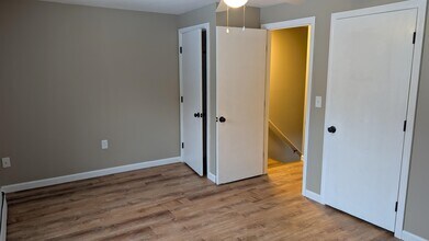 246 Hurricane Rd in Belmont, NH - Foto de edificio - Building Photo