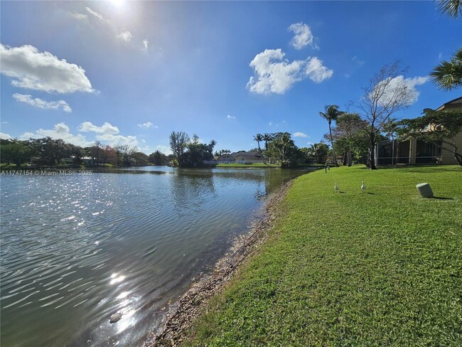 1872 SW 53rd Ave in Plantation, FL - Building Photo - Building Photo