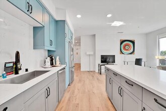 3798 7th Ave in San Diego, CA - Foto de edificio - Building Photo