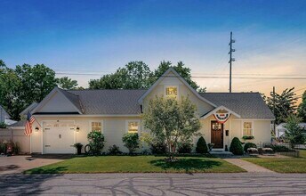 814 Locust St in Traverse City, MI - Building Photo - Building Photo